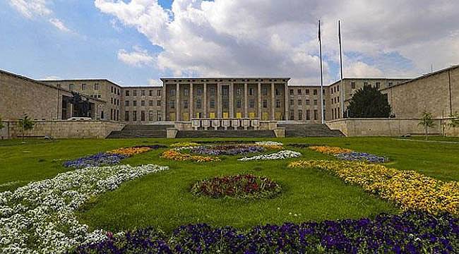 Meclis'te Güvenlik Önlemleri Artırıldı: 16 Bin Giriş Kartı İptal Edildi