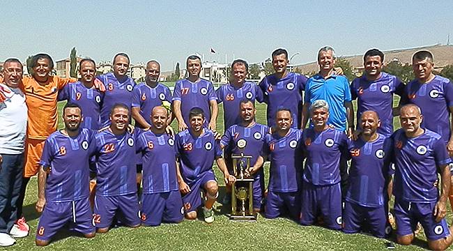 Orta Anadolu'da Şampiyon Adana Güneşi Veteranlar