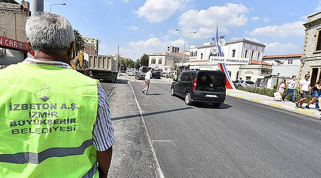 Sait Altınordu Meydanı'nda Raylar Döşeniyor