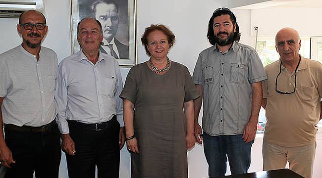 Senfoni'den Gazeteciler için Nazım Destanı