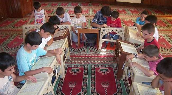 Üniversitelere de Kuran Kursu Geliyor