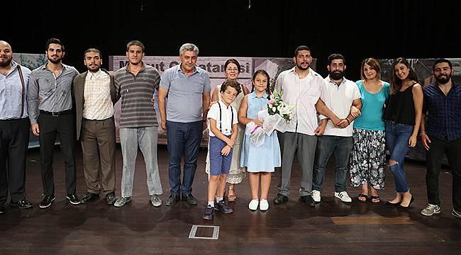 Yakalı Gençler Kahkaha Tufanı Estirdi