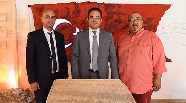 Atatürk’ün Belkahve’den İzmir’e Baktığını Anlatan Tarihi Taş Kitabe Bornova’da Bulundu