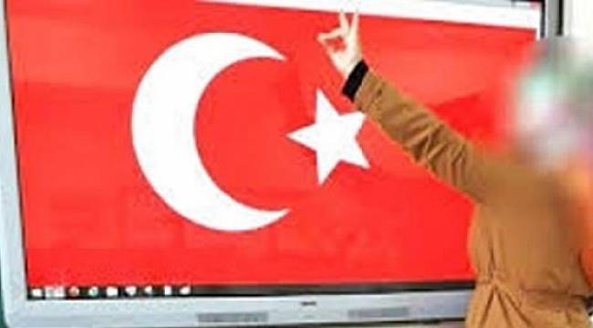 'Bozkurt' İşareti Yapan Öğretmen Kendi İsteğiyle Görevden Ayrılmış