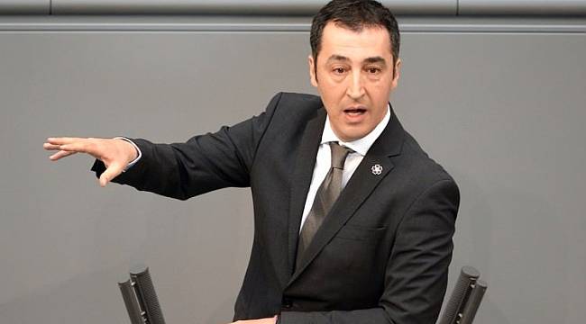 Cem Özdemir'e 'Türkiye' Tokatı! Şoke oldu