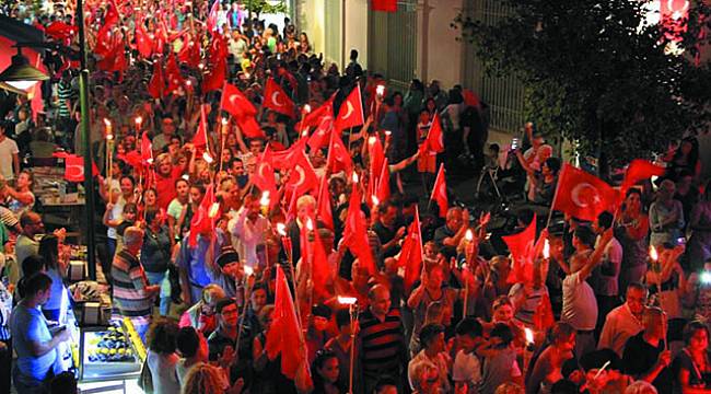 Çeşme, Cumhuriyetin 94. Yılını Coşkuyla Kutlamaya Hazırlanıyor
