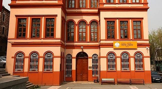 "Dini içerikli 'seçmeli' dersler, birçok okulda 'zorunlu' hâle geldi"