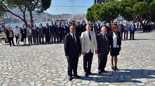 Foçalı Muhtarlar 'Muhtarlar Günü'nü Kutladı