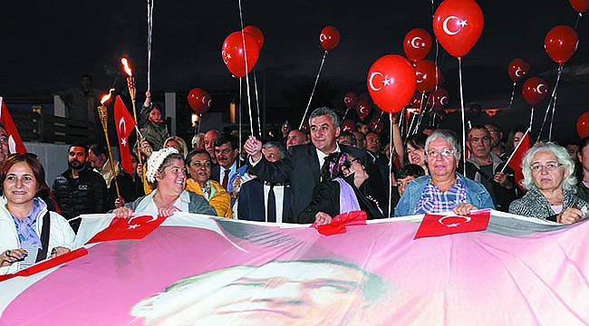 Güzelbahçeliler Cumhuriyet İçin Yürüdü