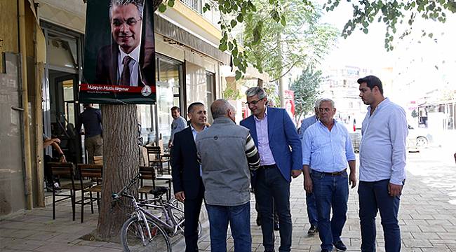 Karşıyaka Adım Adım Yenileniyor