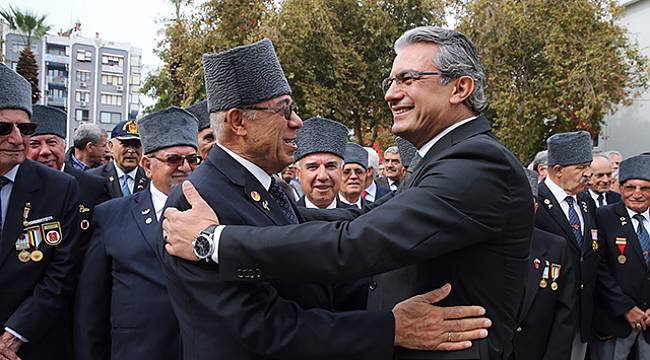 Karşıyaka'da Cumhuriyet Töreni