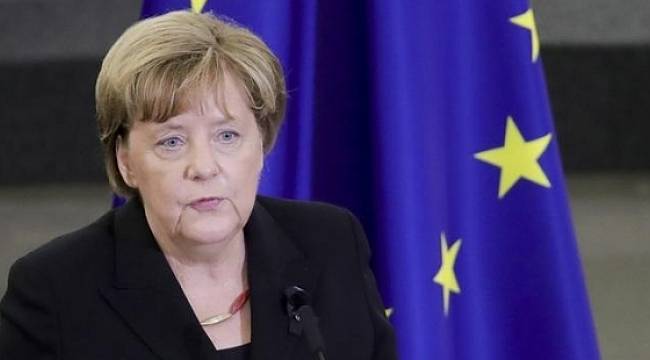 Merkel: AB zirvesinde Türkiye'ye ilişkin karar alınmayacak
