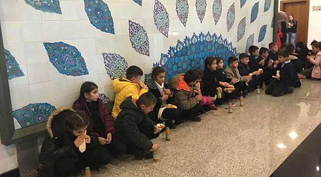 10 Kasım Anmalarına Katılan Çocuklar TBMM’de Böyle Ağırlandı