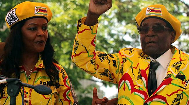 37 Yıllık Zimbabve Diktatörü Mugabe’ye Kendi Partisi 'Darbe' Yaptı