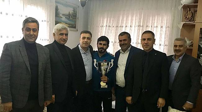 Arslan'dan Şampiyon'a Ziyaret