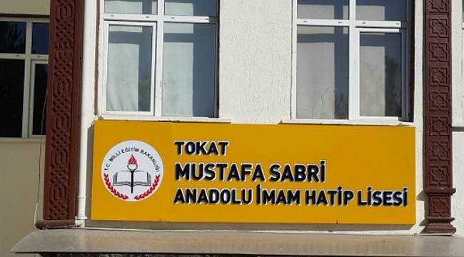 Atatürk İçin Ölüm Fetvası Veren Mustafa Sabri, Tokat’ta Bir Okulda 'Yaşıyor'