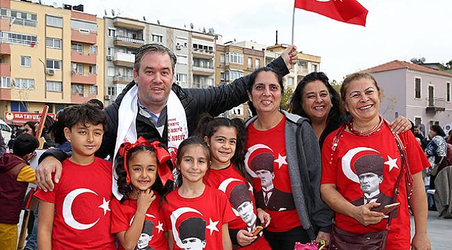 Buca’da Cumhuriyet Coşkusu Bitmiyor