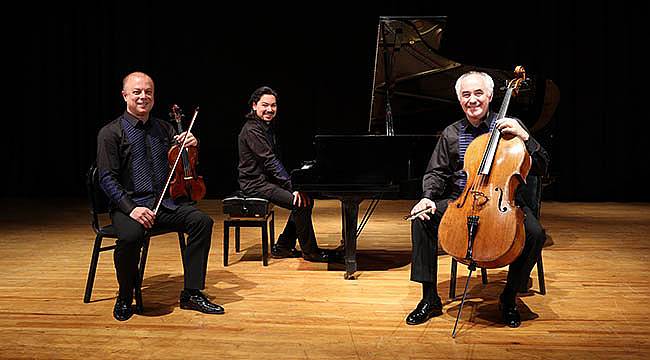Deso Arkas Trio'yu Ağırlayacak