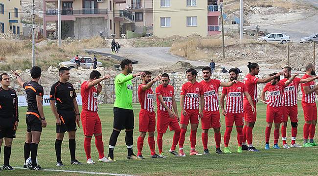 Foça Belediyespor Lideri Devirdi