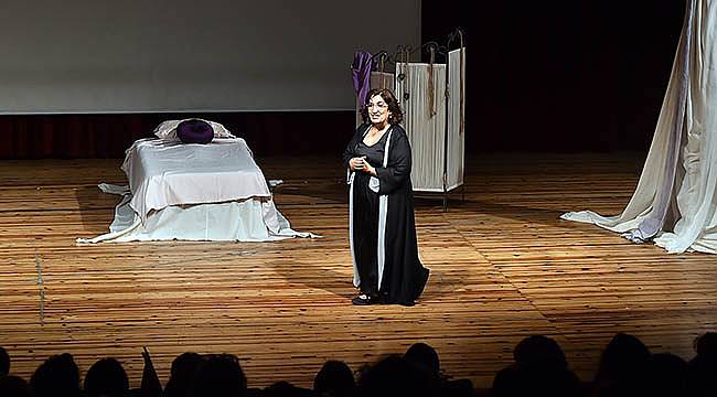 Füsun Demirel'den 'Aşk Dersleri'