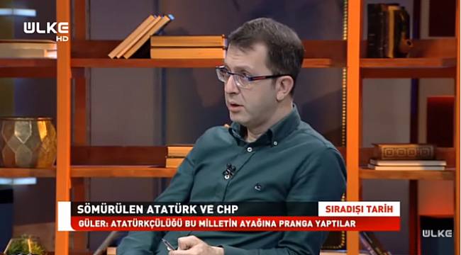 Güneş Gazetesi Müdürü Canlı Yayında İzmir Marşı'nı Söyledi