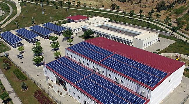 Güneş Panelleri Çoğalıyor İzmir Kazanıyor