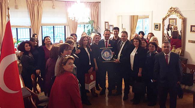 İzmir Barosu Ata’yı Selanik’te Andı