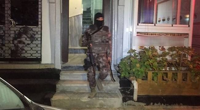 İzmir'de Silahlı Çatışma! Çok Sayıda Polis ve Vatandaş Yaralı!