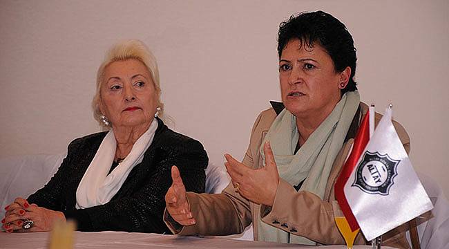 İzmirli Kadınlar Turuncu Harekete Destek Verdi