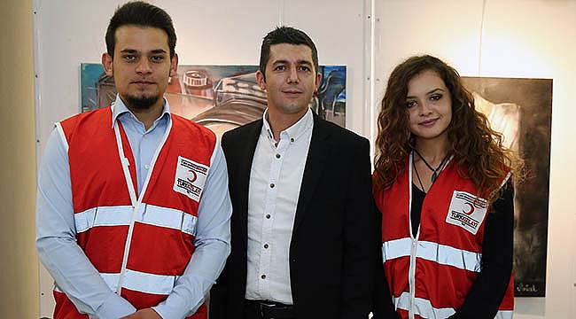 Kızılay’a Destek Sergisi Konak’ta Açıldı