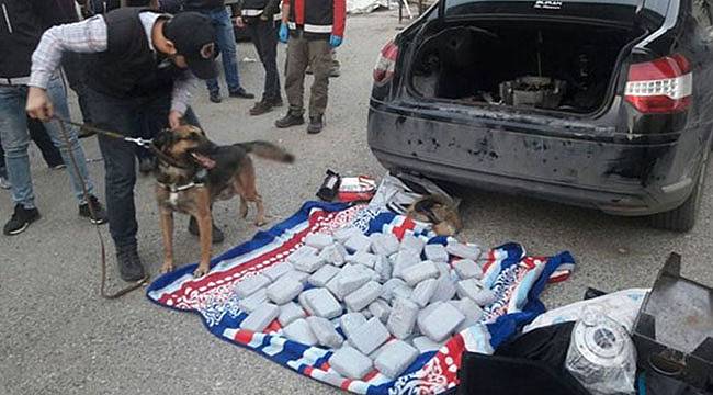 Polisin Aracında 40 Kilo Eroin!