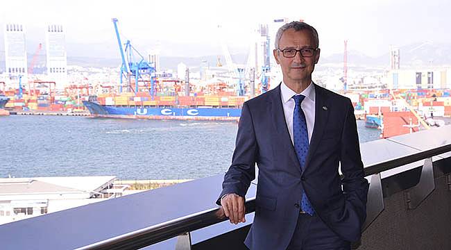 Türk Eximbank Genel Müdürü Adnan Yıldırım İki Yıl Üst Üste Yılın Bürokratı Seçildi