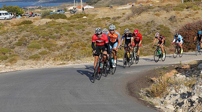 Veloturk Gran Fondo Çeşme by Carraro'da 1280 Bisikletçi Mücadele Etti