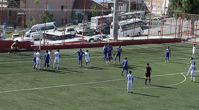 Yamanlar Esen Spor 3 - Foça Belediyespor 0