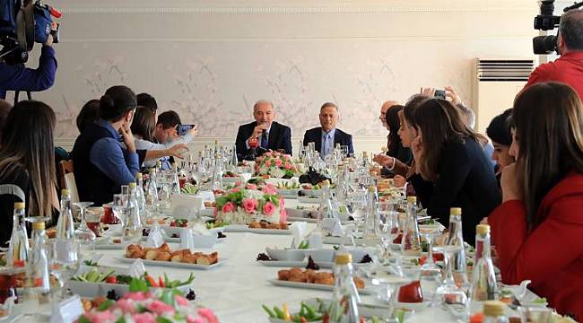 Yeni Başkan, Topbaş'ın 'Ustalık Eseri'ni Rafa Kaldırdı