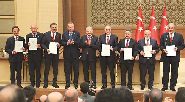 Yerli Otoda İlk İmza