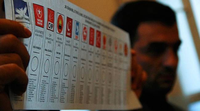 AK Parti Tartışmalı Sandık Kurulu Başkanlığı ve Müşahitlik Düzenlemesini Tekrar Getiriyor