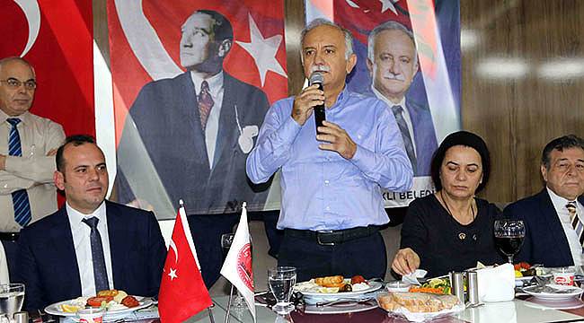 Başkan Karabağ, İzmir’de Yaşayan Balıkesirlilerle Buluştu