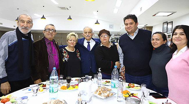 Bayraklı’da Vefa Gecesi