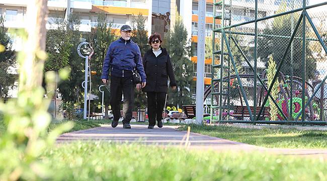 Bayraklı’ya Modern Parklar