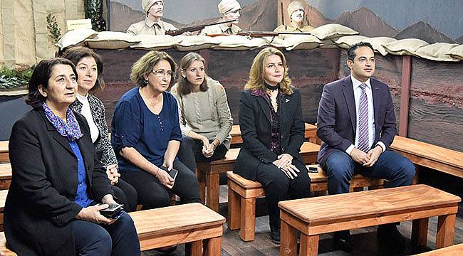 Bornova’nın Kadın Muhtarları Belkahve’de Ata Evi’nde Buluştu