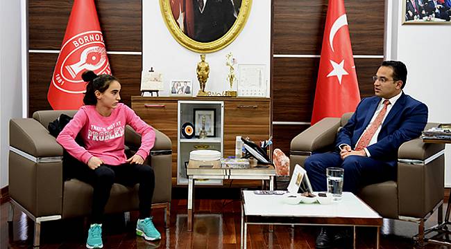 Bornova Şampiyonlar Yetiştiriyor