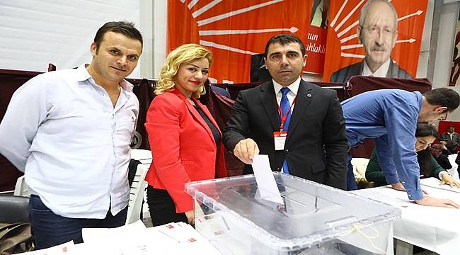 CHP Bayraklı Cemalettin Alper'le Yola Devam Edecek