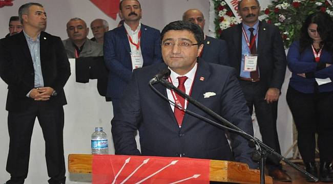 CHP Buca'da ipi Kasım Akdağ göğüsledi