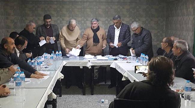 Çiğli'de sandıktan Gümrükçü çıktı