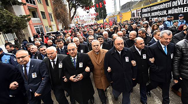 Devrim Şehitlerini Andık