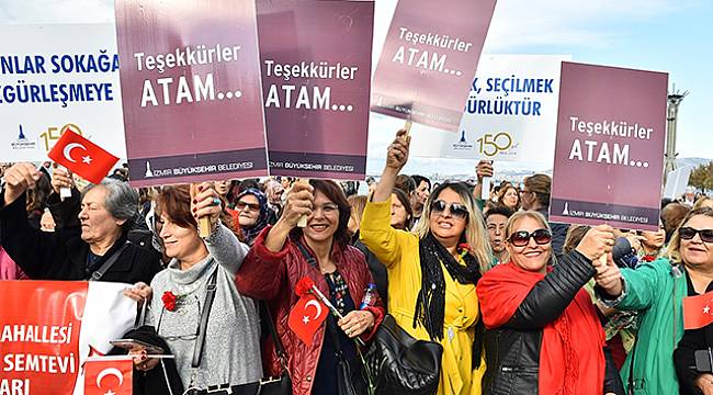 İzmir Aydınlığa Koşuyor