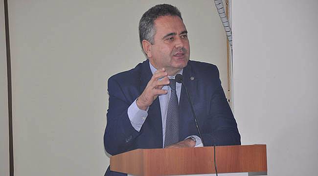 İzmir Barosu'nda Kadın, Yasalar ve Siyaset Konuşuldu