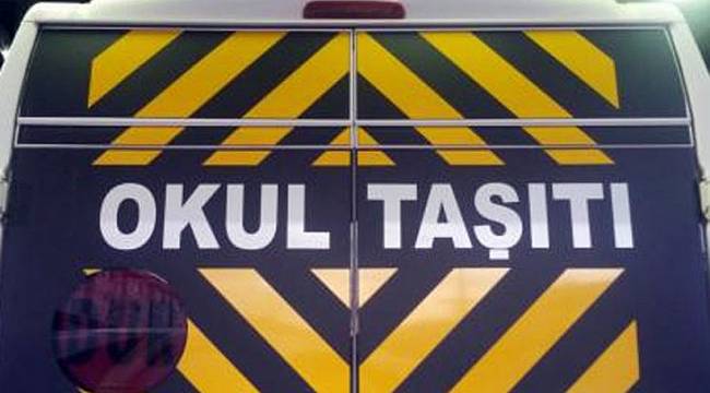 İzmir'de Öğrenci Servisiyle Taksi Çarpıştı: 16 Yaralı