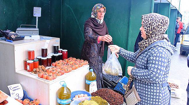Kemalpaşa'da Organik Pazar Açıldı